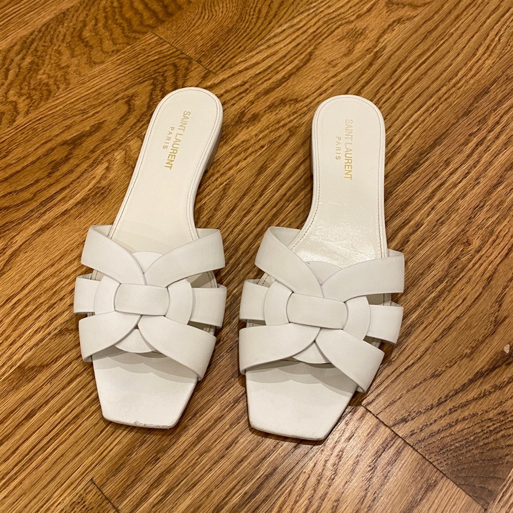 SAINT LAURENT - Woman’s Nu Pieds Leather Sandals